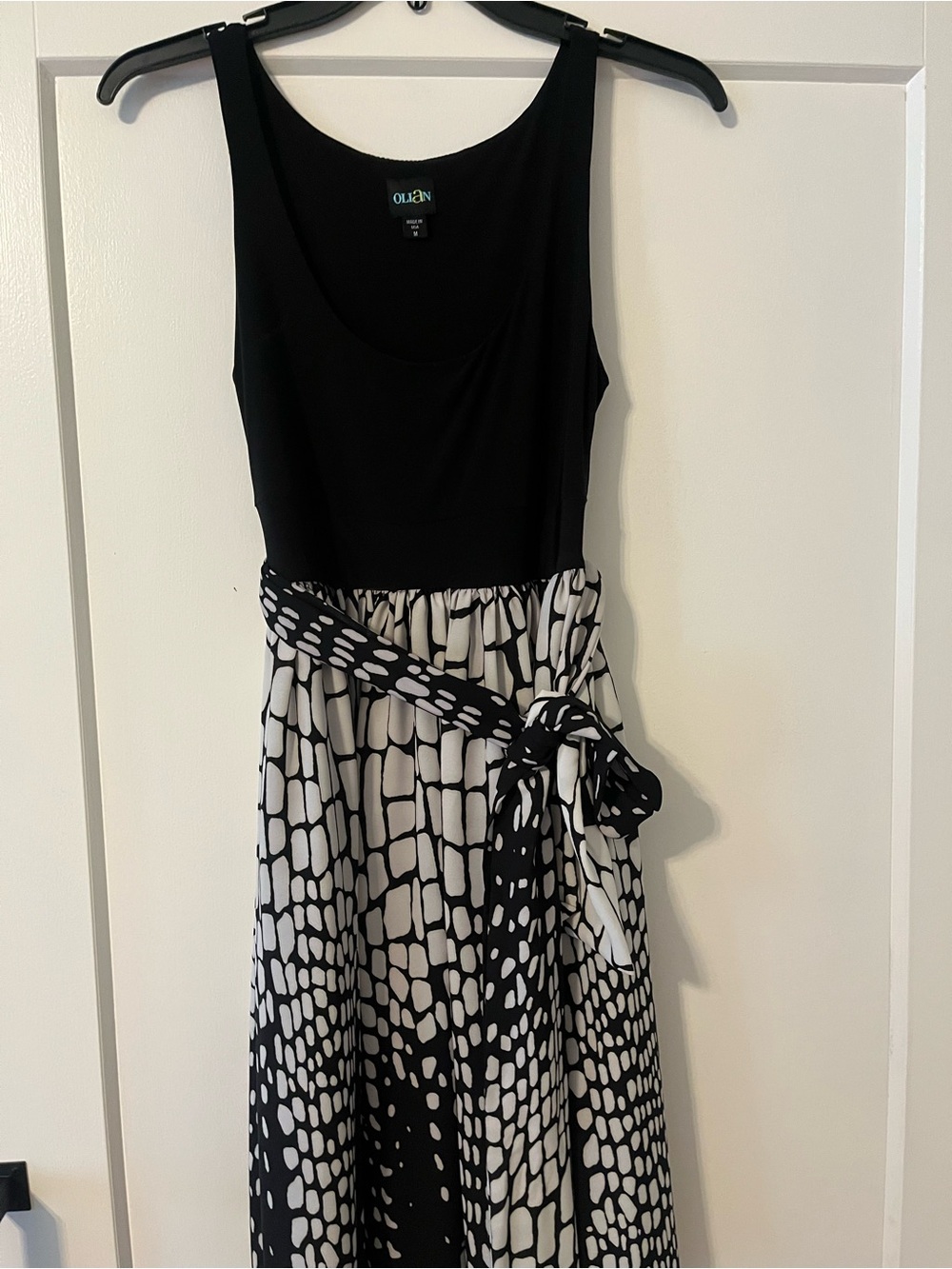 Maternity dress, black and white